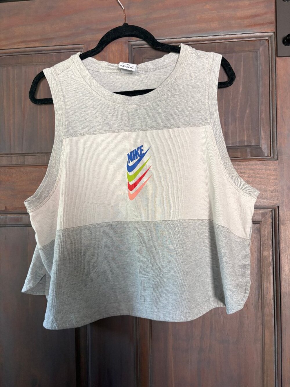 Nike Women's 1X work out tank
